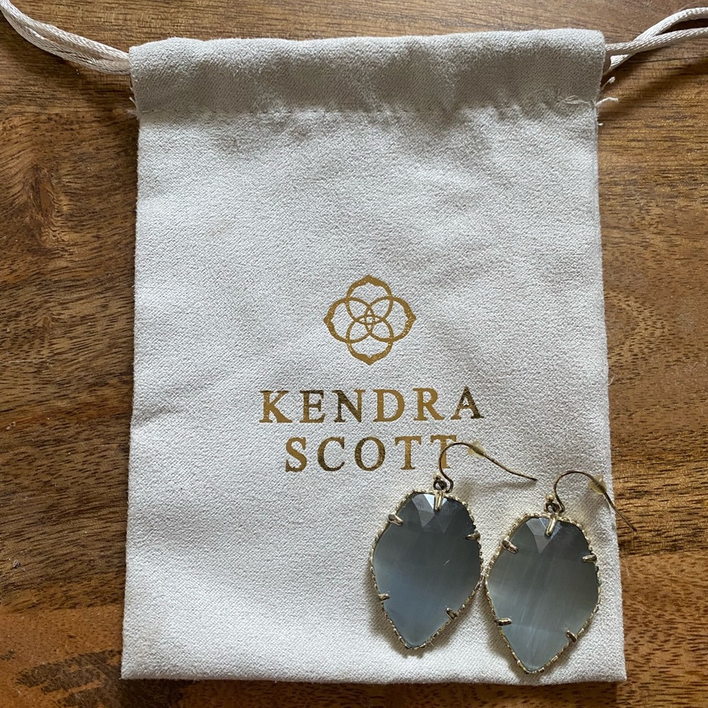 Kendra Scott Earrings.